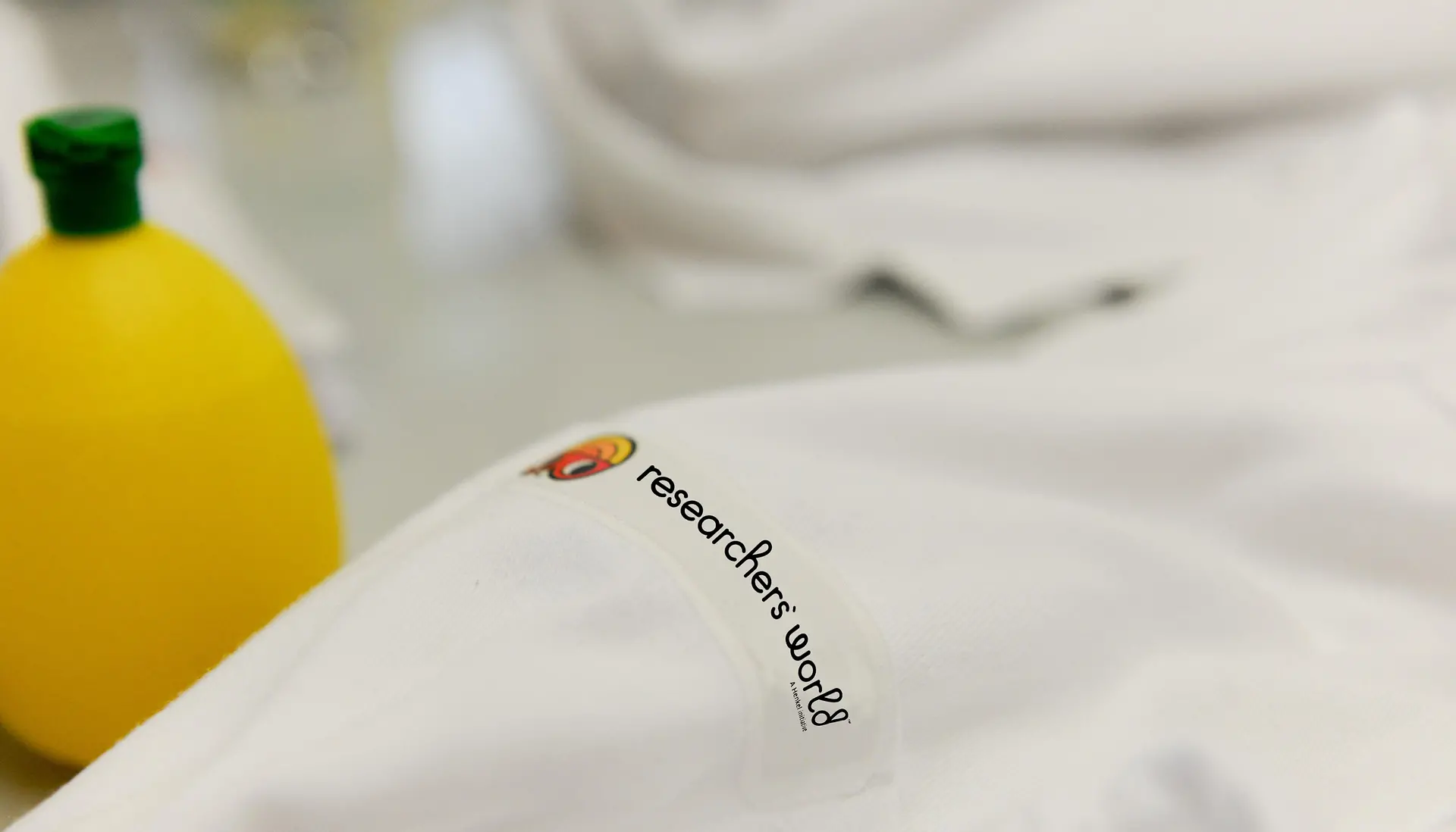 researchers-world-lab-coat